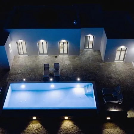 Villa Alcyone Paros Two *